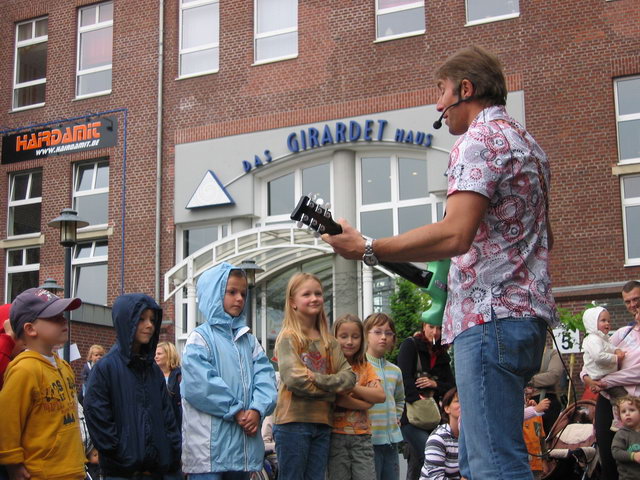 gal/2007/2007 Ruettenscheider Kinderfest/2007 Saitentwist Ruettenscheider Kinderfest 1.9. 095.jpg